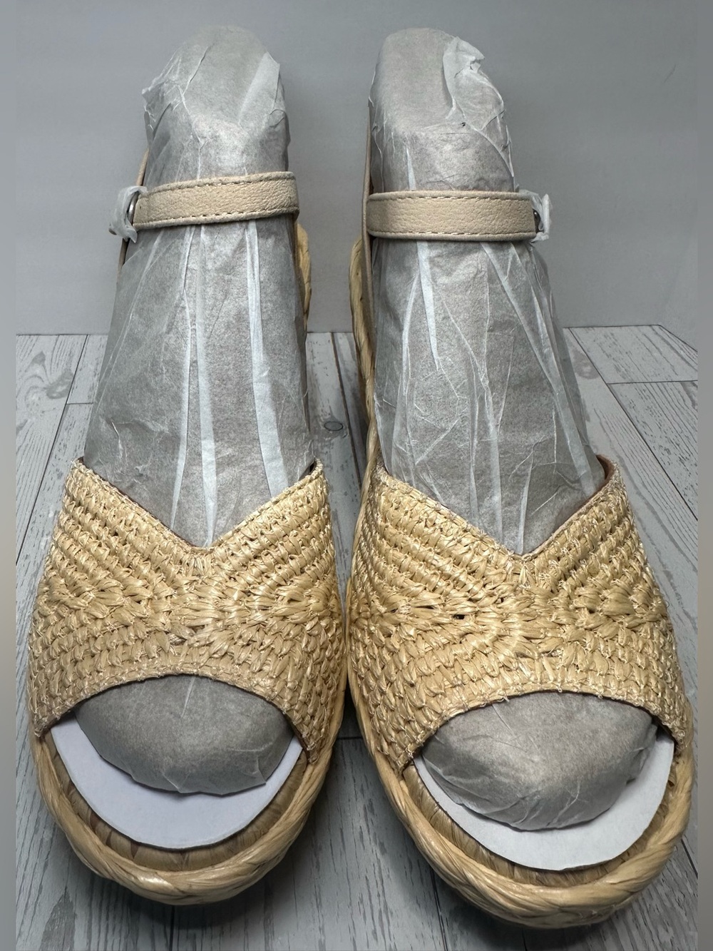 NWT -Gentle Souls by Kenneth Cole ‘Nomi’ Raffia Ankle Strap Wedge Sandals, Sz 9M